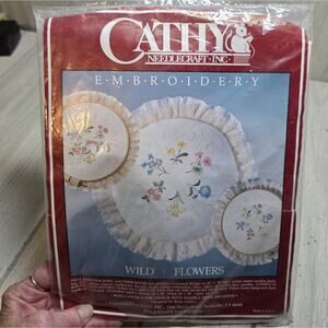 Vtg 1984 Cathy Needlecraft Candlewickery Wild Flowers Embroidery Kit USA